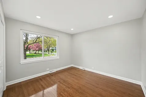 507 North Kenilworth Avenue Glen Ellyn IL 60137