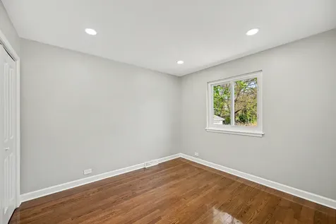 507 North Kenilworth Avenue Glen Ellyn IL 60137