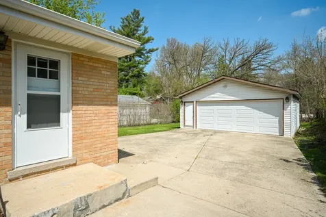 507 North Kenilworth Avenue Glen Ellyn IL 60137