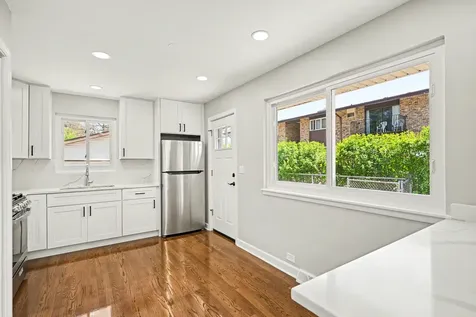 507 North Kenilworth Avenue Glen Ellyn IL 60137