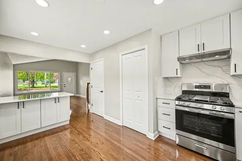 507 North Kenilworth Avenue Glen Ellyn IL 60137