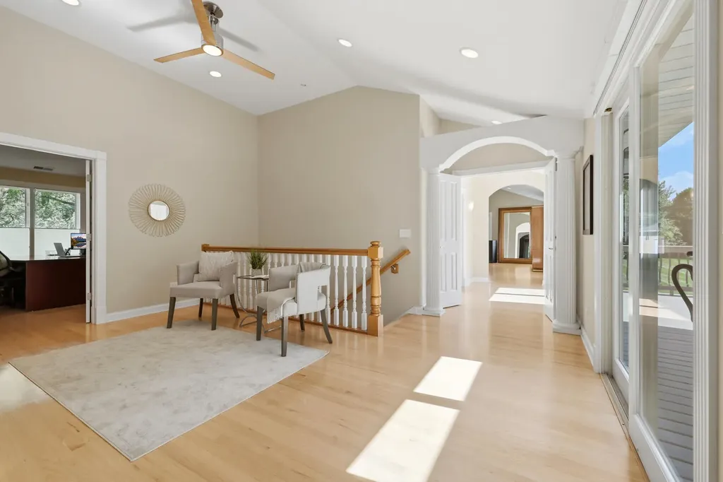 19W115 17TH Place Lombard IL 60148