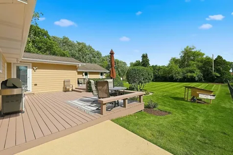 19W115 17TH Place Lombard IL 60148