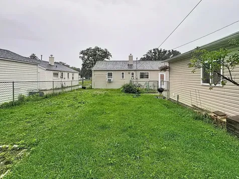 3714 13TH Avenue Moline IL 61265