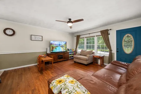 1628 East Dresser Road Dekalb IL 60115