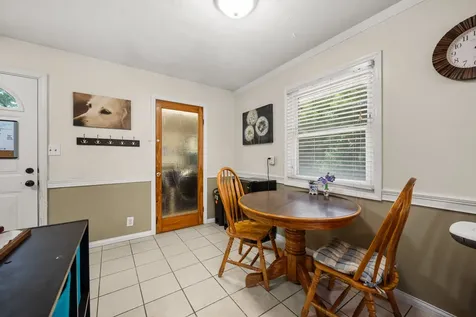 1628 East Dresser Road Dekalb IL 60115