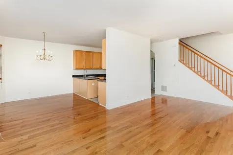 593 Springbrook Trail Oswego IL 60543