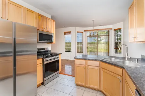 593 Springbrook Trail Oswego IL 60543