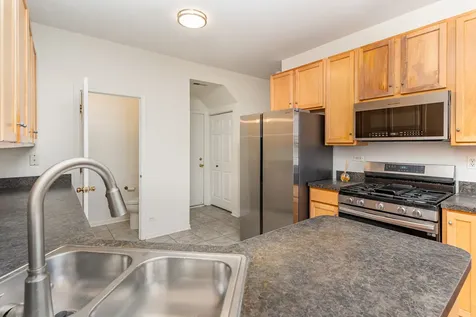 593 Springbrook Trail Oswego IL 60543