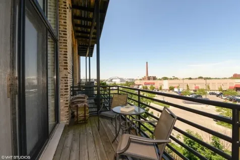 2614 North Clybourn Avenue Chicago IL 60614