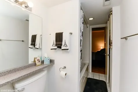 2614 North Clybourn Avenue Chicago IL 60614