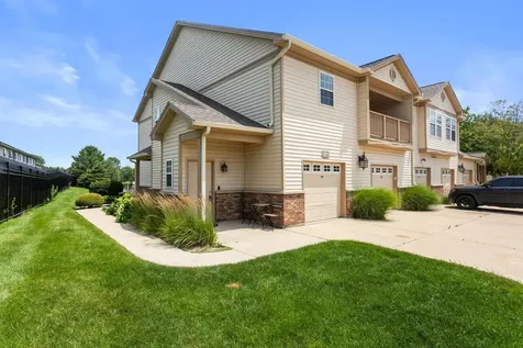 3752 Thornhill Circle Champaign IL 61822