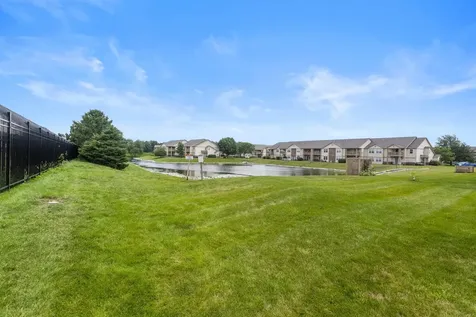 3752 Thornhill Circle Champaign IL 61822