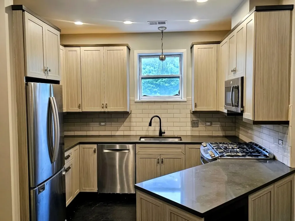 1359 West Fillmore Street W Chicago IL 60607
