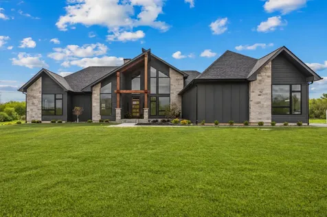 4311 Red Tail Lane Johnsburg IL 60051