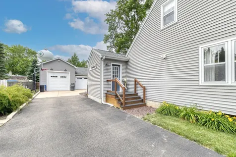 624 North Lincoln Avenue Geneva IL 60134