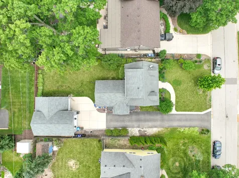 624 North Lincoln Avenue Geneva IL 60134