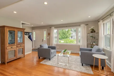624 North Lincoln Avenue Geneva IL 60134
