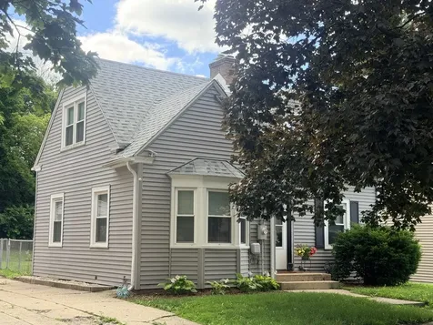 402 South Rockford Avenue Rockford IL 61104