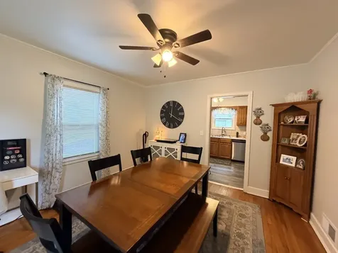 402 South Rockford Avenue Rockford IL 61104