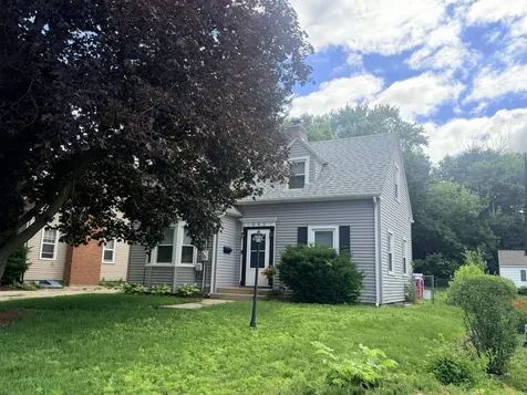 402 South Rockford Avenue Rockford IL 61104