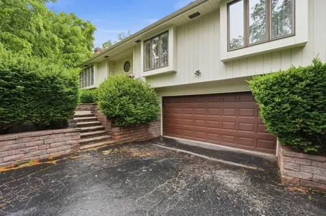21 Sequoia Road Hawthorn Woods IL 60047