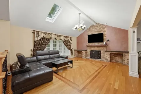 21 Sequoia Road Hawthorn Woods IL 60047