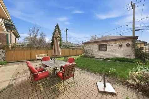 3032 Wisconsin Avenue Berwyn IL 60402