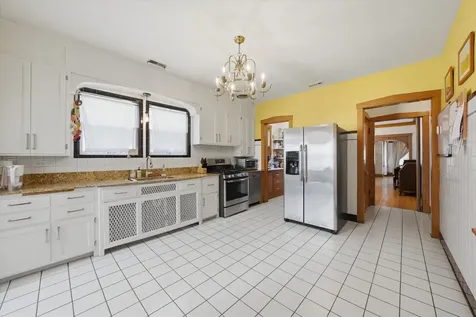 3032 Wisconsin Avenue Berwyn IL 60402