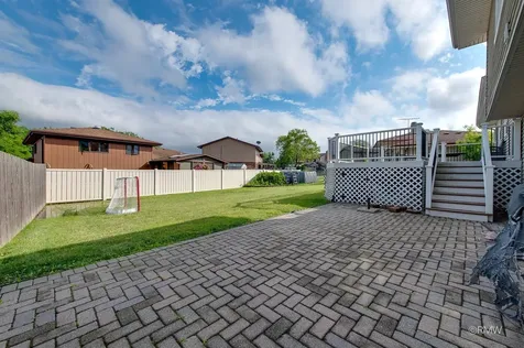 1233 North Hickory Trail Addison IL 60101