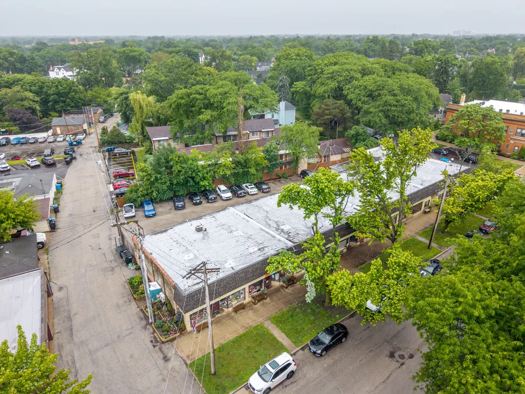 6001 North Nina Avenue Chicago IL 60631