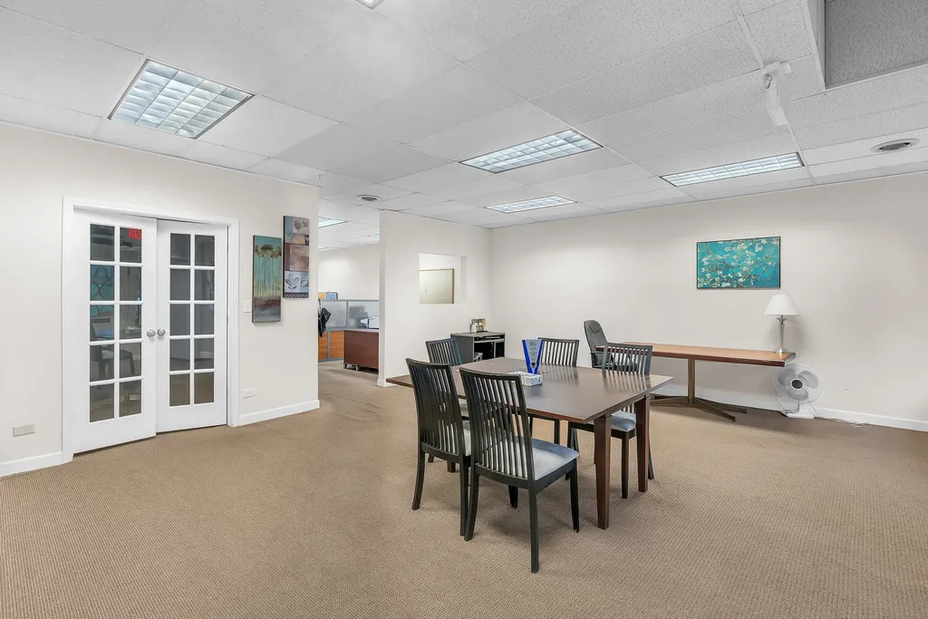 6001 North Nina Avenue Chicago IL 60631