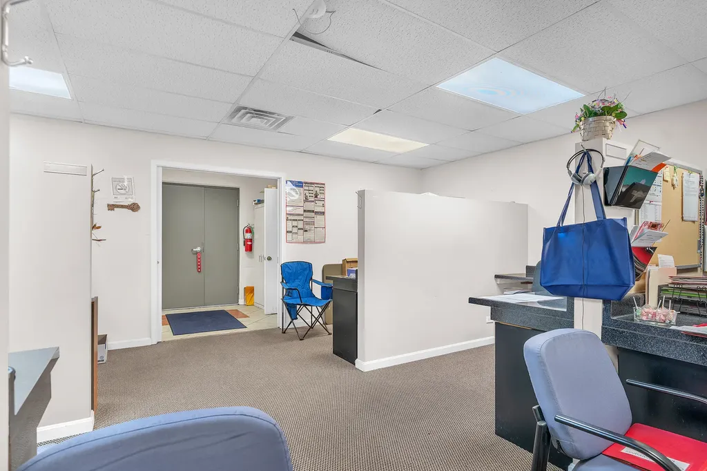 6001 North Nina Avenue Chicago IL 60631
