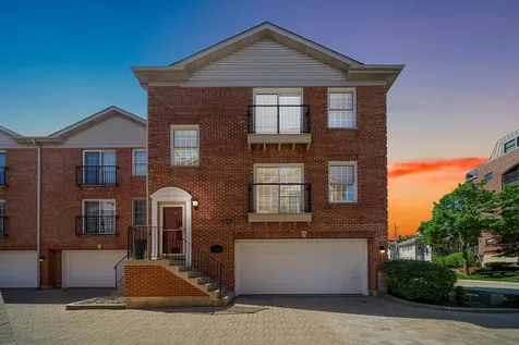 101 South Evergreen Avenue Arlington Heights IL 60005