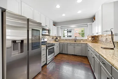 101 South Evergreen Avenue Arlington Heights IL 60005