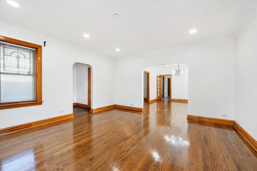 4607 South Karlov Avenue Chicago IL 60632