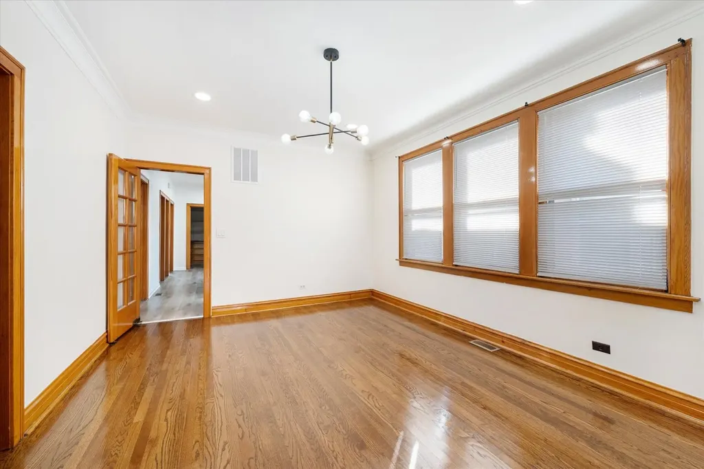 4607 South Karlov Avenue Chicago IL 60632
