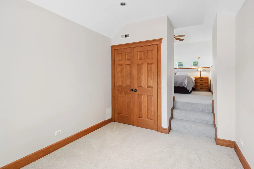 4922 North Tripp Avenue Chicago IL 60630
