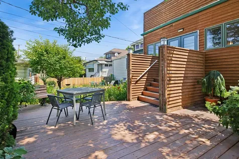 4922 North Tripp Avenue Chicago IL 60630