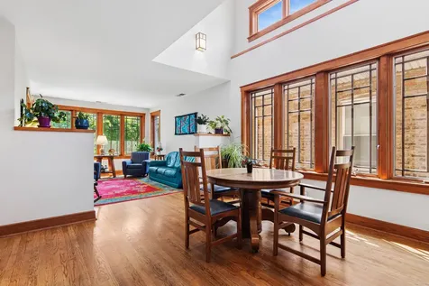 4922 North Tripp Avenue Chicago IL 60630