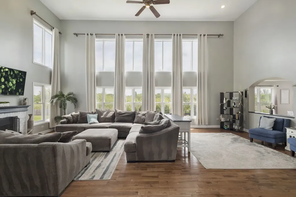 5815 Rosinweed Lane Naperville IL 60564