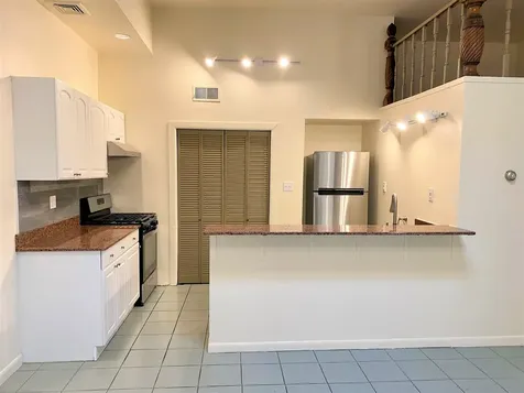 1841 West Chicago Avenue Chicago IL 60622