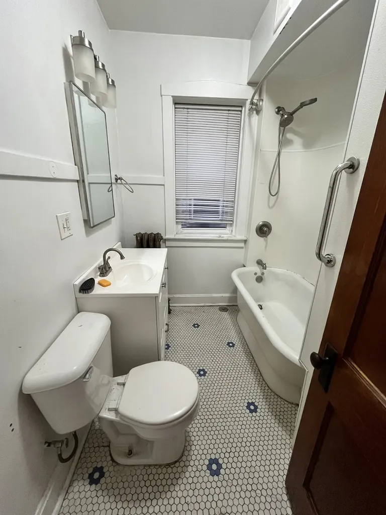 1141 South Mayfield Avenue Chicago IL 60644