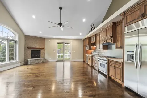 12132 South Harold Avenue Palos Heights IL 60463