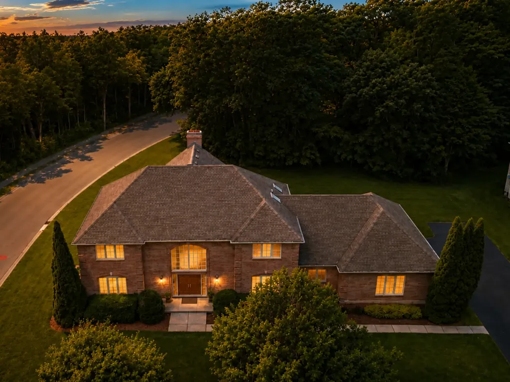 130 North Buckingham Drive Sugar Grove IL 60554
