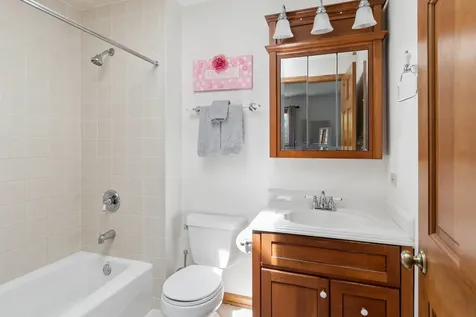 130 North Buckingham Drive Sugar Grove IL 60554