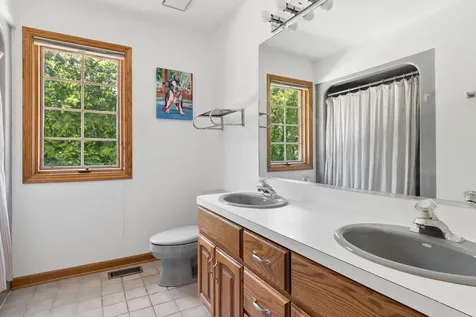 130 North Buckingham Drive Sugar Grove IL 60554