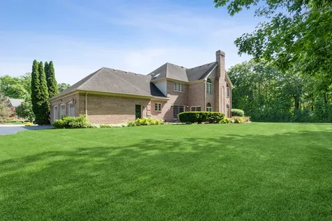 130 North Buckingham Drive Sugar Grove IL 60554