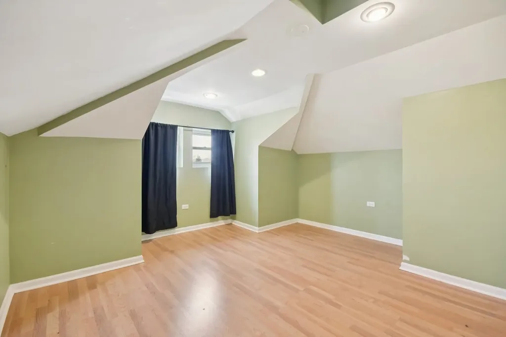 2928 North Rutherford Avenue Chicago IL 60634