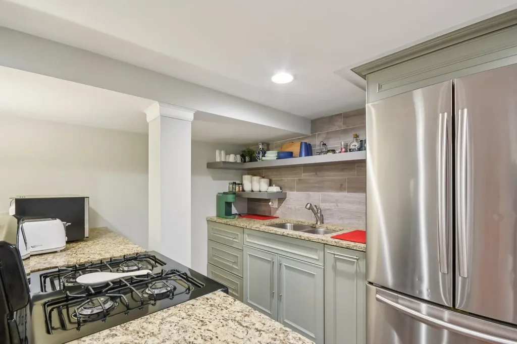 2928 North Rutherford Avenue Chicago IL 60634